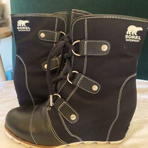 Sorel Joan of Arc wedge boots -size 10.5 women’s